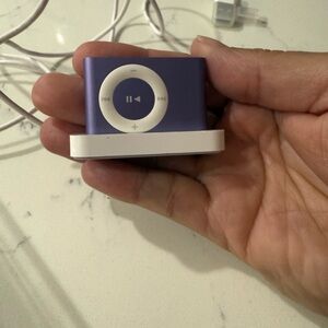 Apple Purple and White MP3 Player Compact Design